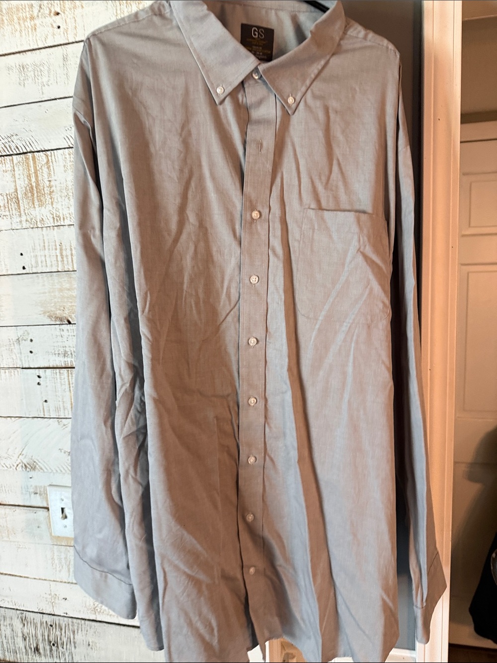 GS Men’s Light Blue Button-Down Dress Shirt